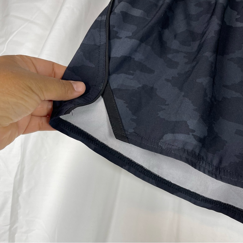 Vuori Clementine  Black Athletic Shorts Lightweight Performance Sz:S - Picture 9 of 9